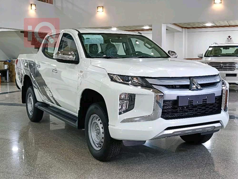 میتسوبیشی L200